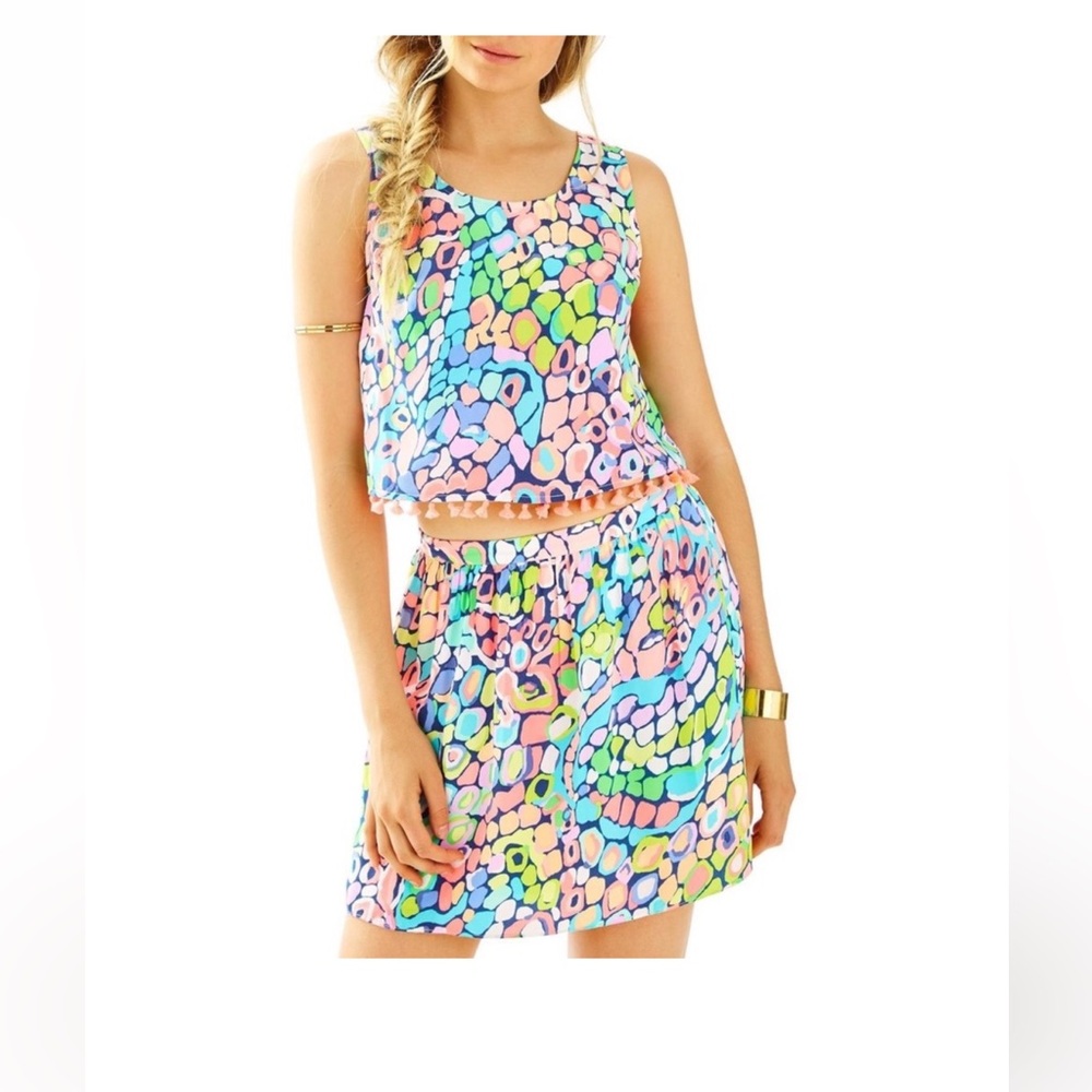 Lilly Pulitzer Brinley Set Gypsy
Jungle Multi Print. Size 4.